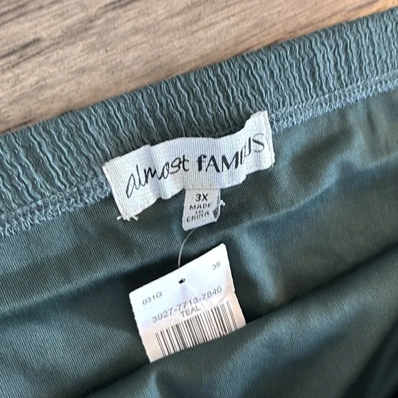NWT Lot of 2x [Almost Famous] Green Ruched Top & Maxi Skirt, Women’s Plus 2X, 3X - Picture 9 of 11